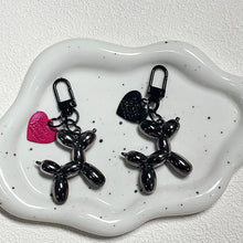 Load image into Gallery viewer, Y2K Balloon Dog Keychain Models for Girls Sweet Ins Style Balloon Dog